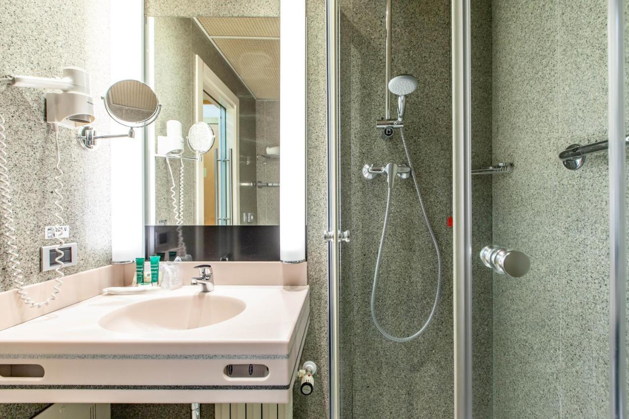 Hotiday Hotel Milano Turro Dış mekan fotoğraf